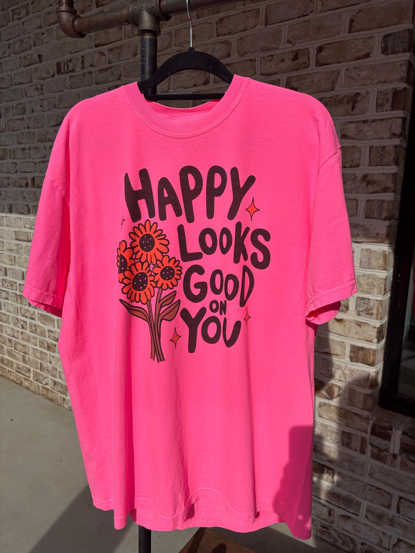 Happy Looks Good T
