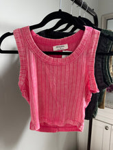 Load image into Gallery viewer, Scoop Neck Crop Tank
