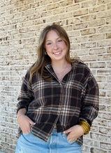 Load image into Gallery viewer, Minimalist Flannel

