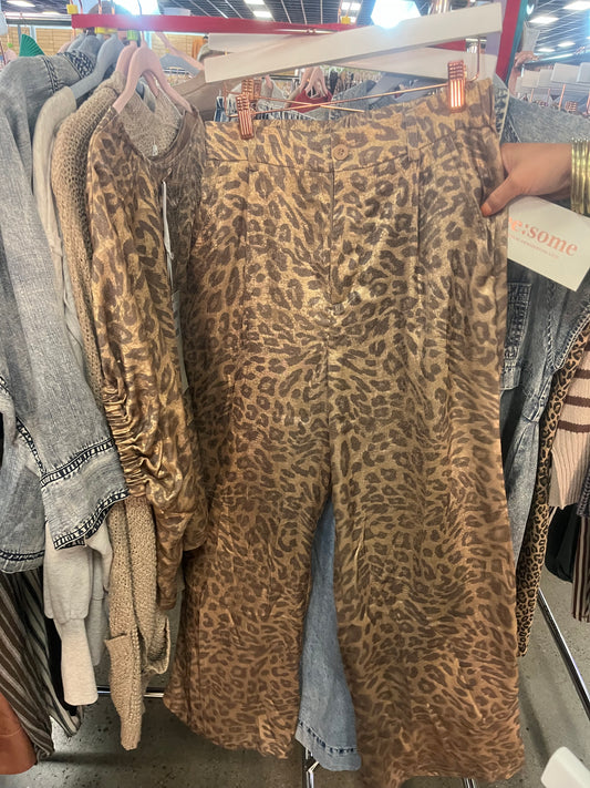 Golden Leopard Set